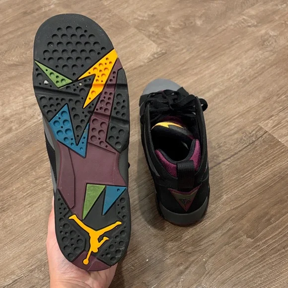 Jordan Kids Black and Gray Sneakers - Picture 6 of 6